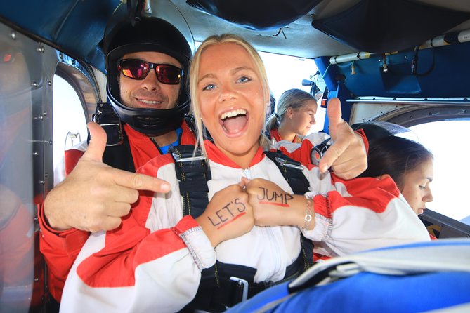 10,000ft Skydive over Abel Tasman with NZ's Most Epic Scenery - The first part of the two-hour experience