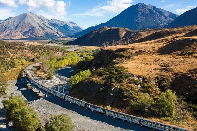 10 Day North to South Island NZ Private Tour from Auckland - Hobbiton and Rotorua bring two very different kinds of magic