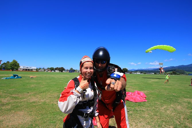 13,000ft Skydive over Abel Tasman with NZ's Most Epic Scenery - The freefall from 13,000 feet