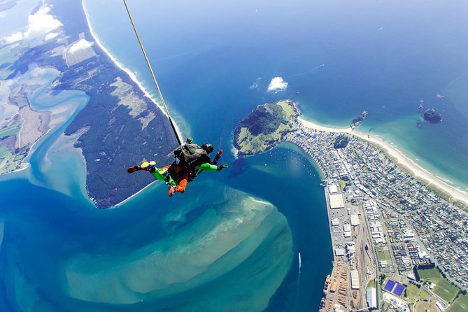 15,000ft Tandem Skydive in Bay of Plenty - Timing, cancellation, and small practical details