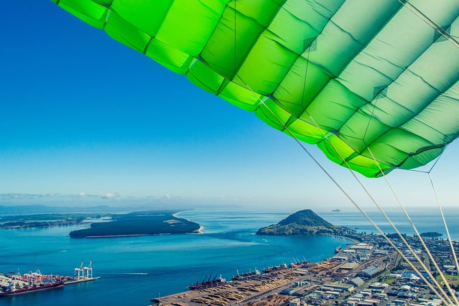 15,000ft Tandem Skydive in Bay of Plenty - The plane ride is part of the Bay of Plenty experience