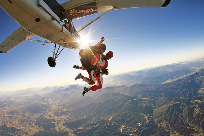 18,000ft Tandem Skydive over Abel Tasman - Is the $1,080 price good value?