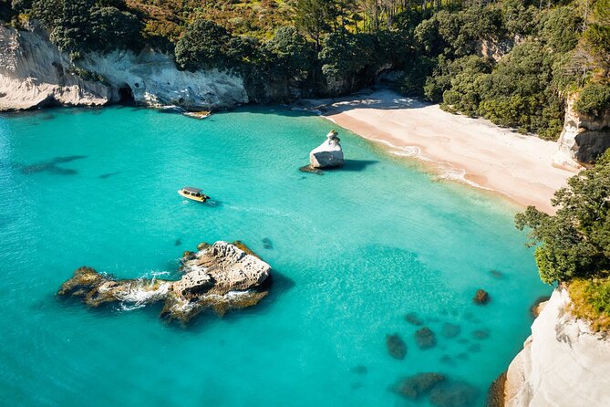 2 Hour Cathedral Cove and Volcanic Coast Cruise with Shade Canopy - Hahei Beach and the offshore islands