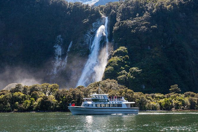 2-Hour Milford Sound Scenic Cruise - What the smaller boat feels like onboard