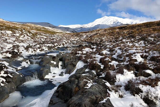 2 Hour Pre Sunset Guided Group Walk - Mt Ngauruhoe and Mt Tongariro in the evening light