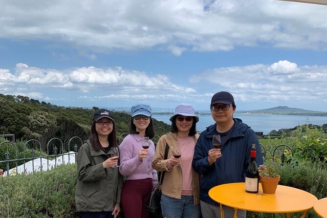 4.5-Hour Scenic Wine Tour with Private Guide & Up to 12 Tastings - Mudbrick Vineyard brings the classic Waiheke view