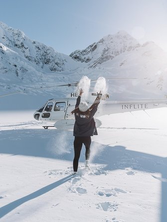 45-Minute Mount Cook Ski Plane and Helicopter Combo Tour - The Tasman Glacier landing and its stillness