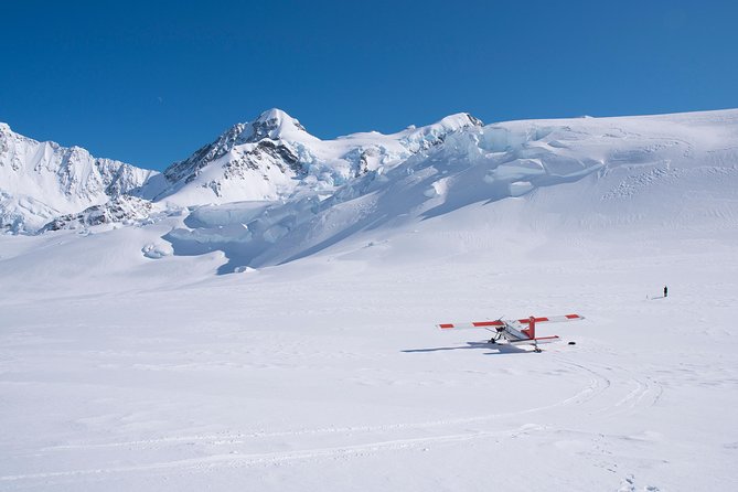 55 minute Grand Circle Ski Plane - The first glacier landing