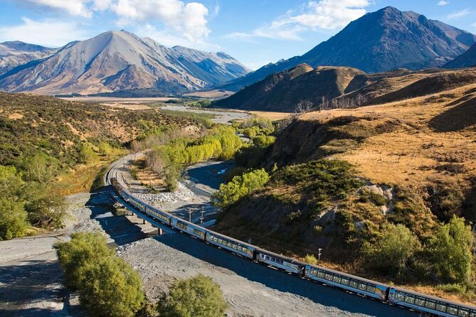 6 Day South Island New Zealand Private Tour from Auckland - What the $3,909.61 price really buys
