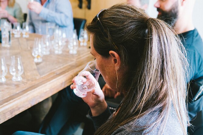 6 Hour's - Queenstown's Helicopter Gin Tour - Who will get the most from this day