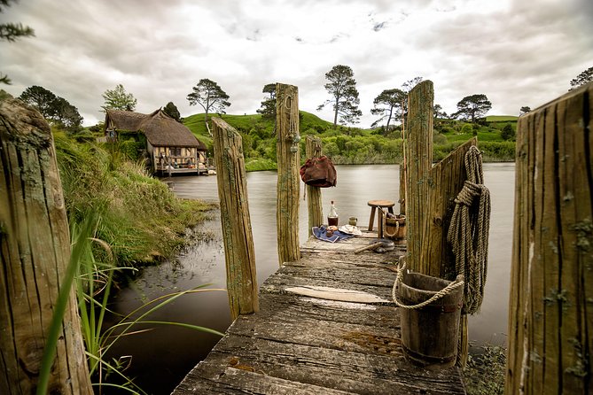 6hr Hobbiton Movie Set Tour - Departs Tauranga - What the $160.73 price includes
