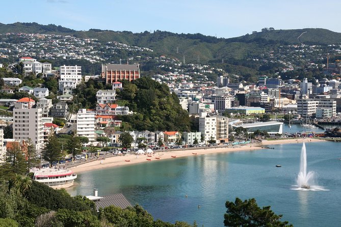 7 - Day North to South Island Grand Tour - Auckland to Queenstown - Day 4: Cook Strait and the coastal train to Kaikoura