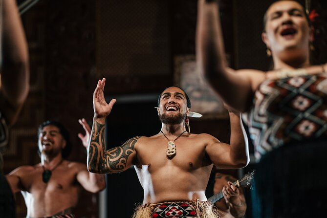 7 Hours Te Puia Rotorua Tour from Tauranga with Concert - Pohutu Geyser and Rotorua’s geothermal heat