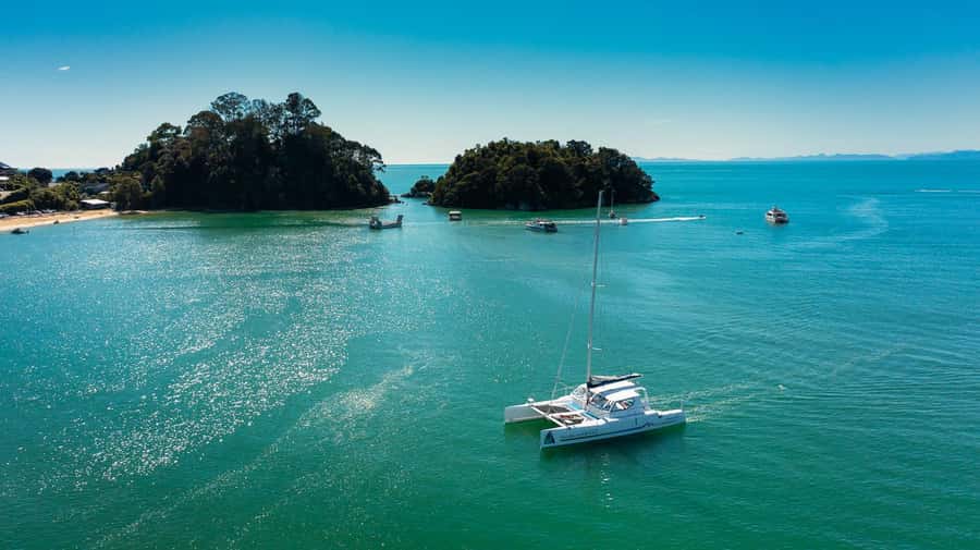 Abel Tasman National Park: Cruise, Walk & Sailing Tour - From Kaiteriteri to Anchorage Bay by water taxi