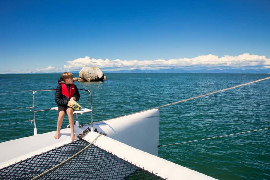 Abel Tasman National Park: Sailing and Self-Guided Walk - The 3.5 to 4-hour walk back to Marahau