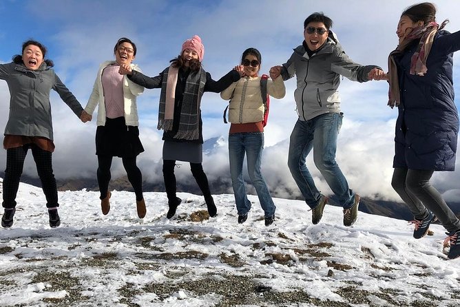 Arrowtown and Wanaka Highlights Tour from Queenstown - Wanaka gives you an hour by the lake