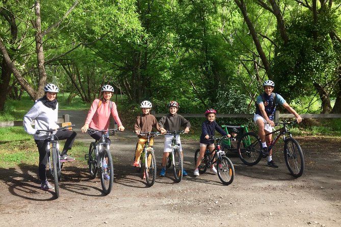 Arrowtown to Gibbston – Iconic Arrow River Bridges Bike Ride - Kawarau Bungy Bridge adds a burst of drama