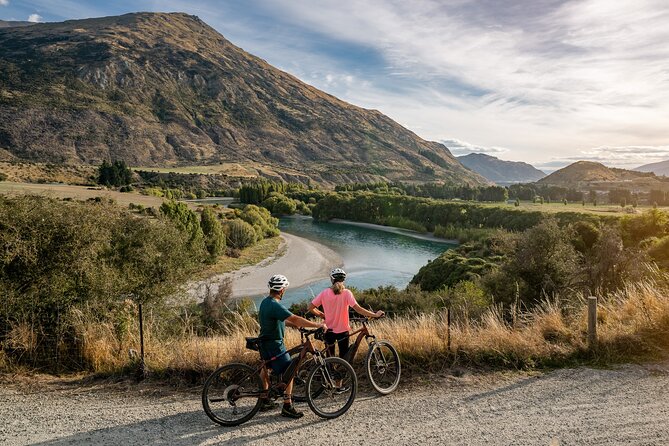 Arrowtown to Queenstown Full-Day Bike Adventure - Starting slowly in historic Arrowtown