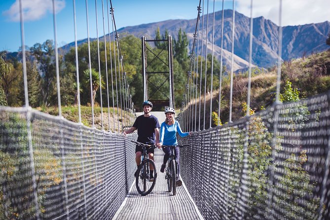 Arrowtown to Queenstown Full-Day Bike Adventure - Following the Arrow River to Morven Ferry