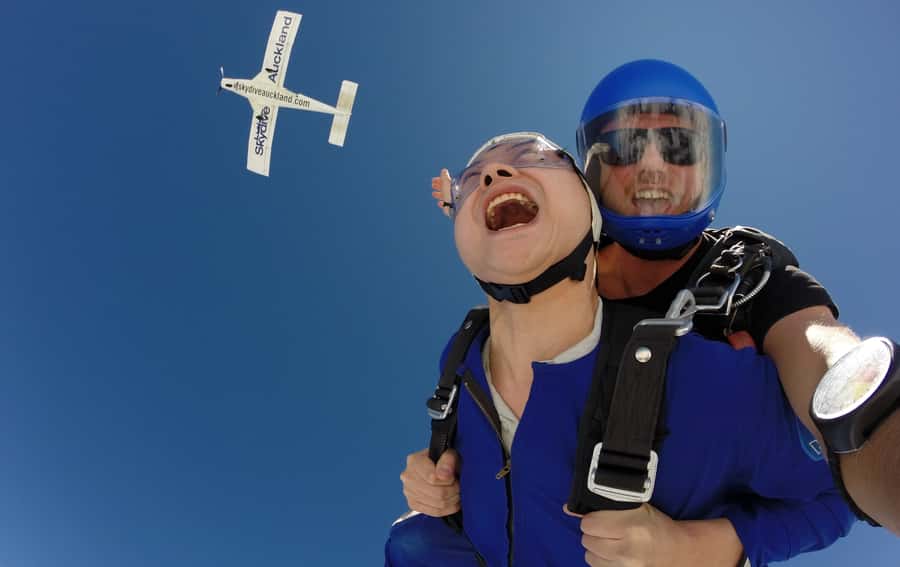 Auckland: 13000, 16000, or 18000-Foot Tandem Skydive - From Auckland to the Parakai airfield