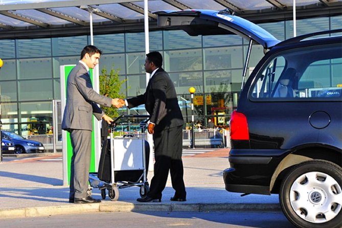 Auckland Airport Private Transfer - Why a private Auckland airport ride can be worth it