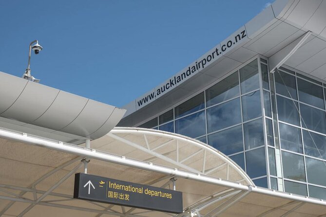 Auckland Airport Private Transfers with child car seats - Why a private Auckland Airport ride can be worth it