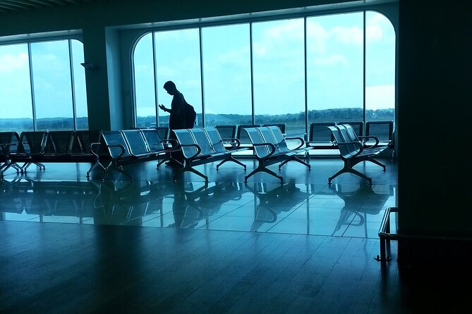Auckland Airport Private Transfers with child car seats - Child car seats, from rear-facing to booster