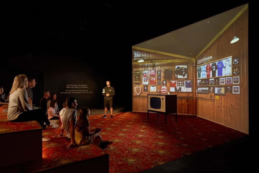 Auckland: All Blacks Experience Guided Cultural Tour - Inside the replica changing room