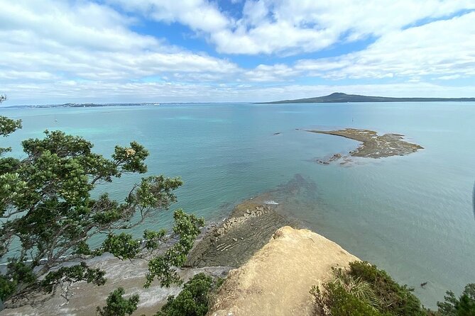 Auckland City and West Coast Full Day Tour - Lake Pupuke and Auckland’s volcanic story