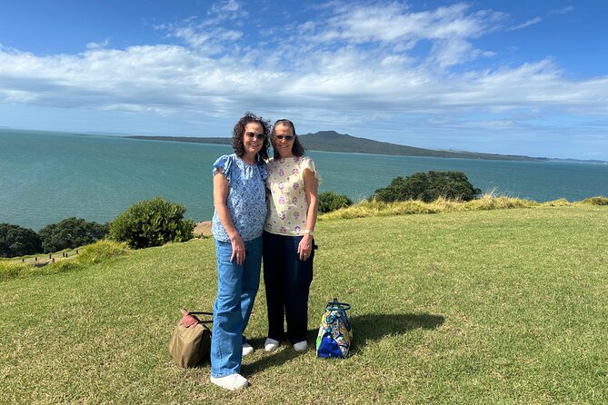 Auckland City Top Spots Half Day Private Tour - Harbor Bridge and Westhaven Marina: Auckland from the water’s edge