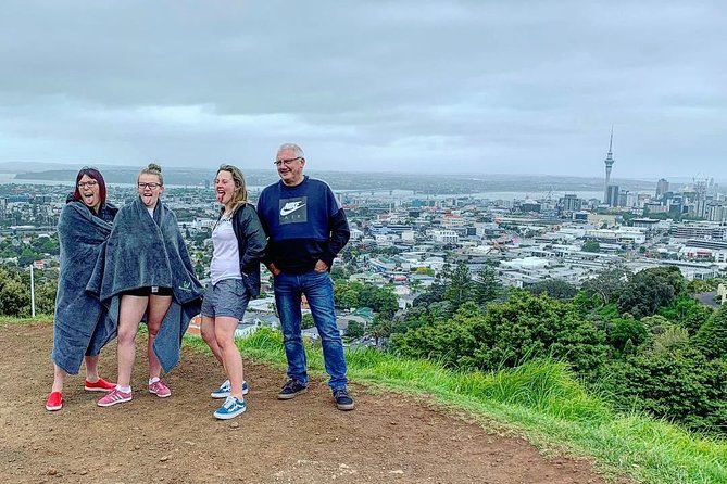 Auckland City Volcano & Scenic Highlights Tour - Starting at the Harbour Bridge and upper Waitematā