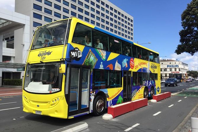 Auckland Explorer: Sightseeing Hop-on Hop-off Tour - Commentary, Drivers, and Onboard Comfort