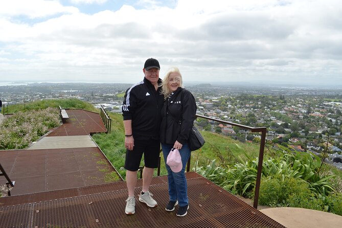 Auckland Highlights Full Day Guided Tour - Arataki Visitor Centre and the Waitakere Ranges