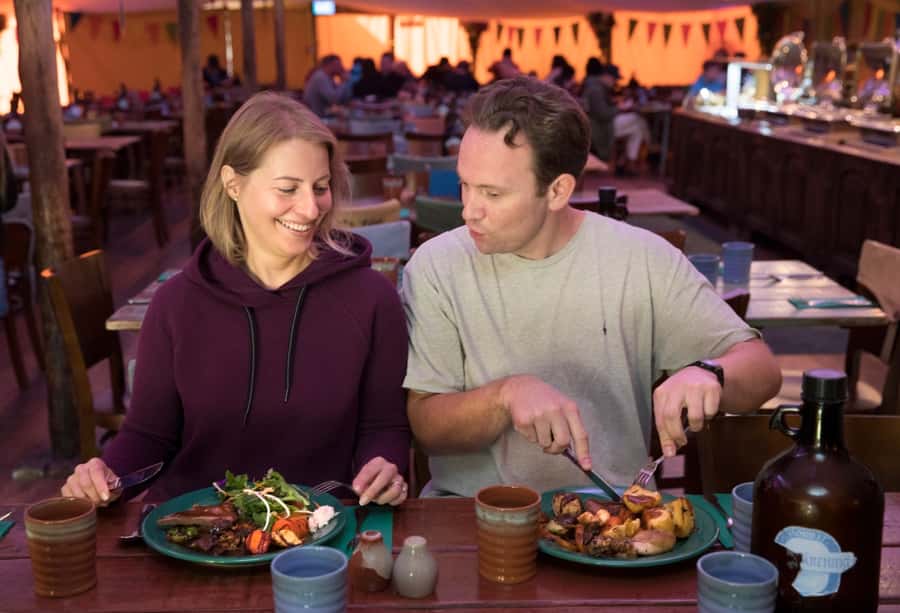 Auckland: Hobbiton Movie Set Day Trip with Festive Lunch - The 2-hour-15-minute ride south