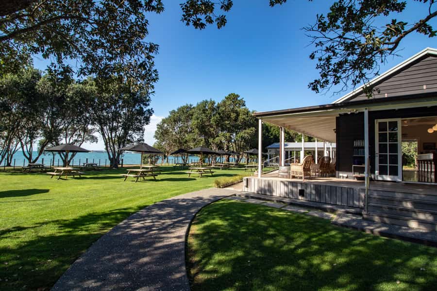 Auckland: Man O' War Vineyard Ferry (Waiheke Island) - Three and a half hours at Man O War Vineyard