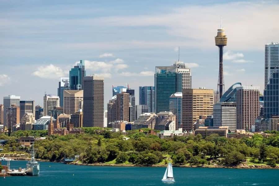 Auckland: Private Customizable Walking Tour with Local Guide - What the Auckland itinerary actually includes