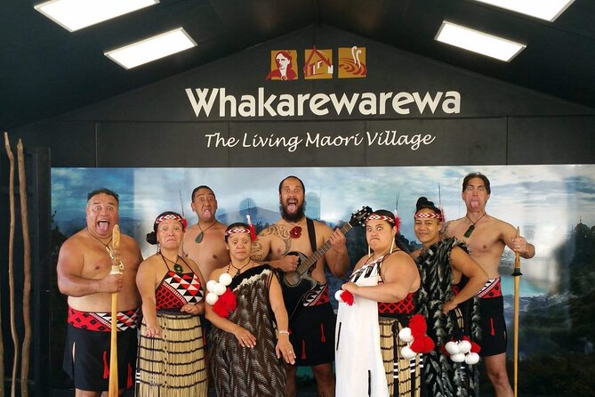 Auckland : Rotorua Living Maori Village with Haka and Hangi Lunch - Why Whakarewarewa makes this Auckland day trip special