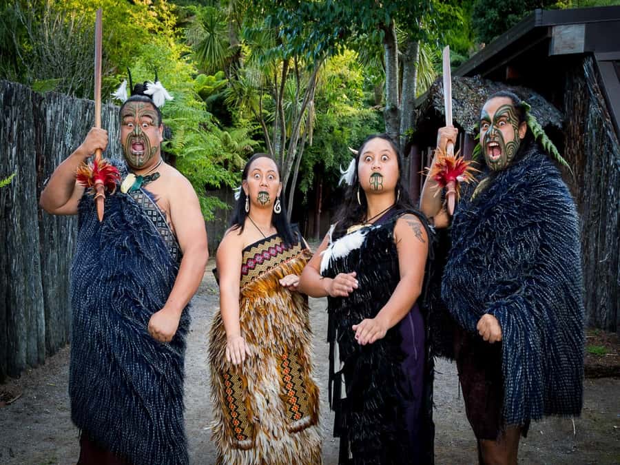 Auckland: Rotorua Māori Cultural & Geothermal Tour & Lunch - What the hāngī lunch is really like