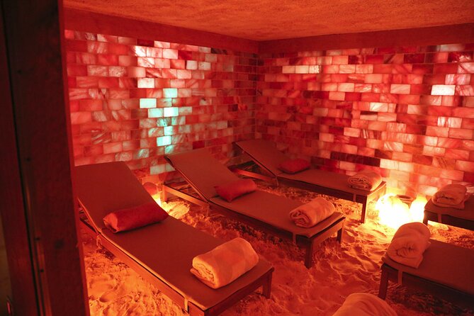 Auckland Salt Cave Halotherapy - A quiet hour on a busy Auckland itinerary