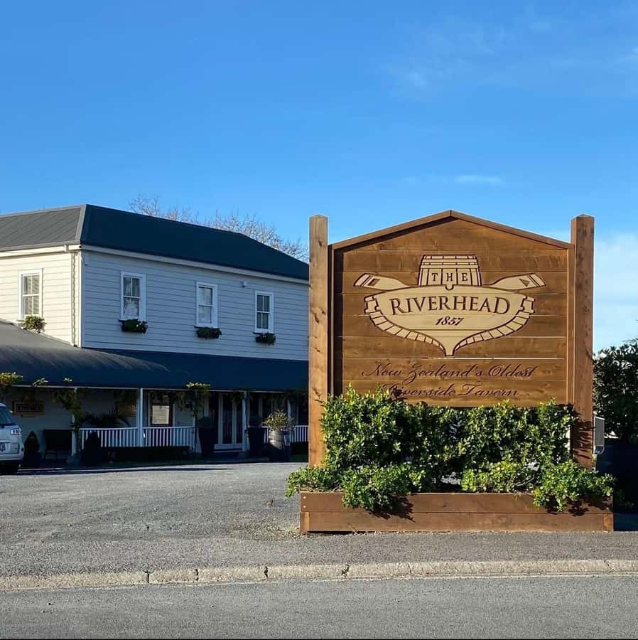 Auckland: Scenic Boat Cruise to the Riverhead Tavern - Two and a half hours by the water