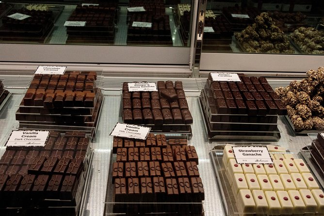 Auckland Small-Group Walking Tour with Treats - Why the group size matters