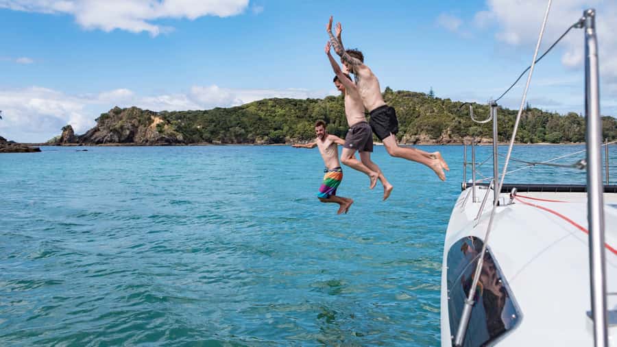 Bay of Islands 2-Hour Sundowner Evening Sailing Cruise - Why this two-hour cruise fits so neatly into a Bay of Islands trip