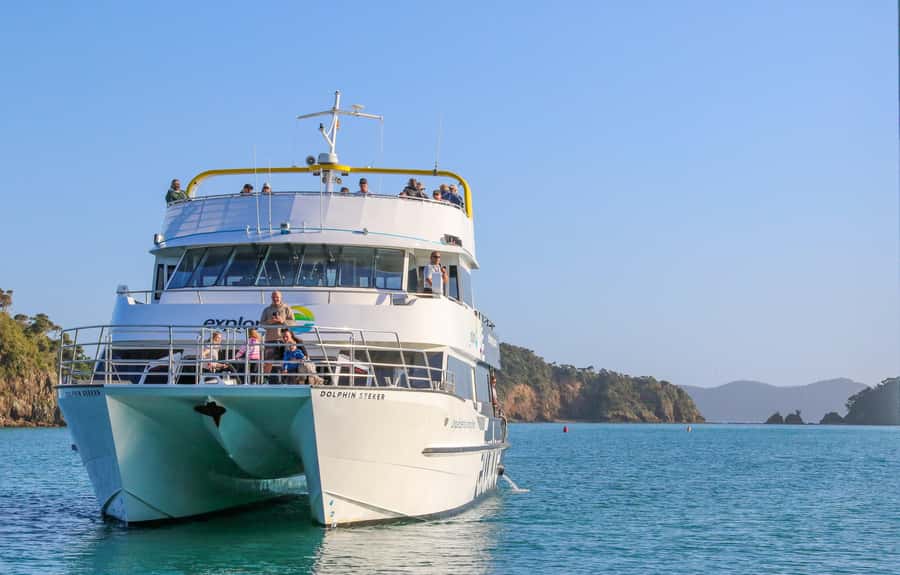 Bay of Islands: Discover the Bay Cruise with Island Lunch - Who will enjoy this cruise most?