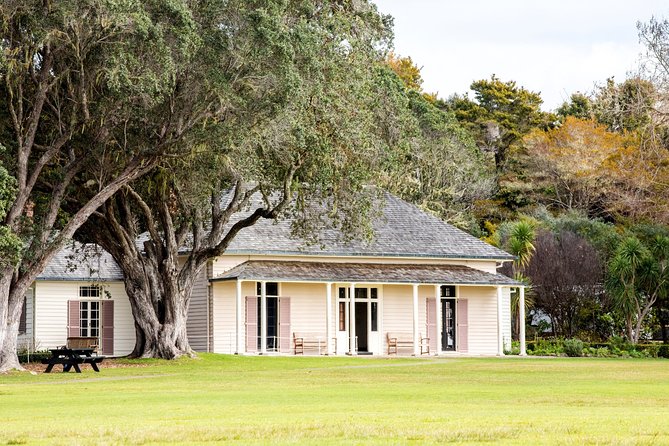 Bay of Islands Heritage Experience from Auckland incl. Waitangi & Russell - Guides, group style, and personal attention
