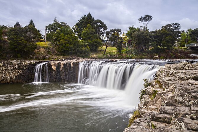 Bay of Islands Scenic Tour - Flagstaff Hill is the photo stop to remember