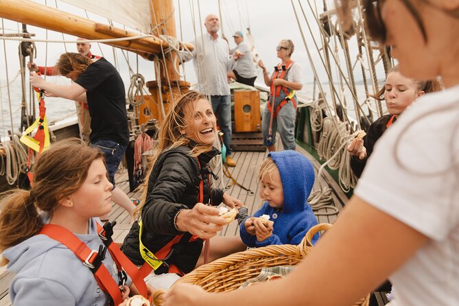 Bay of Islands Tall Ship Sailing on R. Tucker Thompson Including BBQ Lunch - Sailing a square-rigged ship through the Bay of Islands
