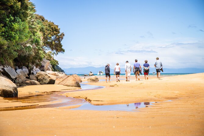 Best Abel Tasman Day trip - Split Apple Rock and the first coastal views