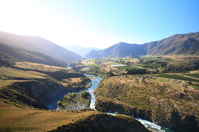 Bike & Wine Tour: Arrowtown to Valley of the Vines - Arrowtown gives the ride a proper beginning