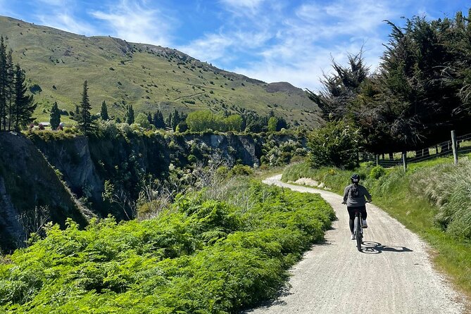 Bike & Wine Tour: Arrowtown to Valley of the Vines - What the $73.85 price really buys you