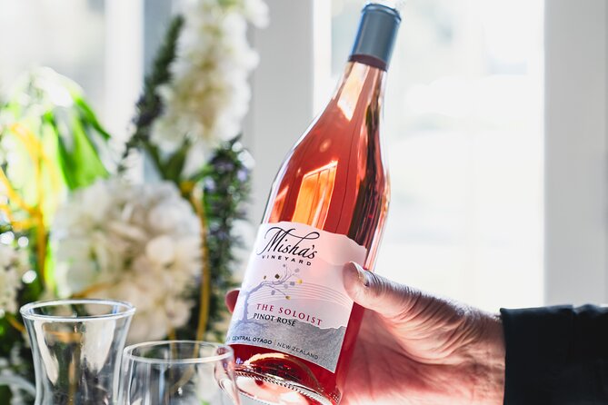 Boutique Wine Tour - visit Central Otago, 4 Wineries & Lunch - The guides make the difference